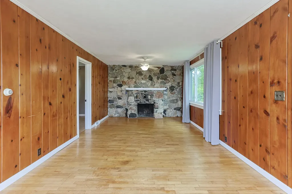 67013 M 62 Jefferson Township MI 49112