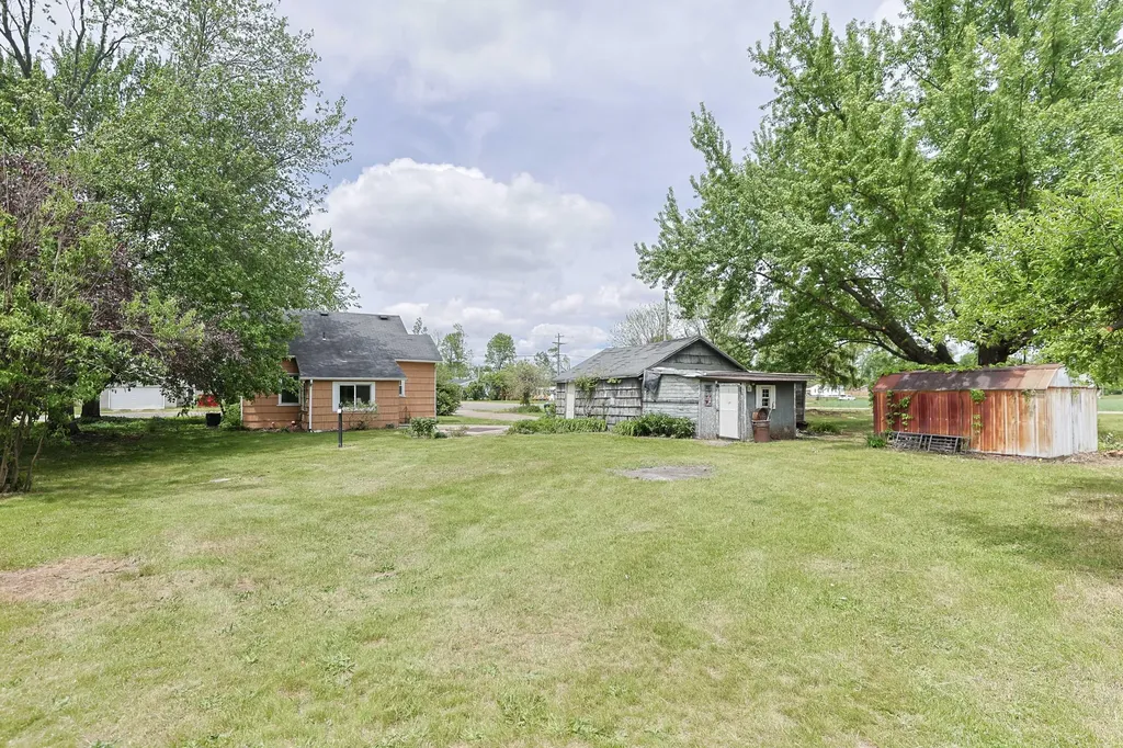 67013 M 62 Jefferson Township MI 49112