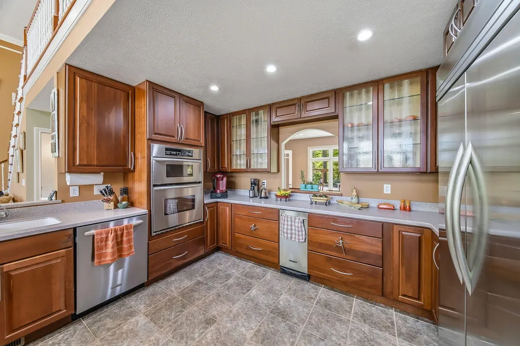 2099 E Clear Lake Road Buchanan Township MI 49107