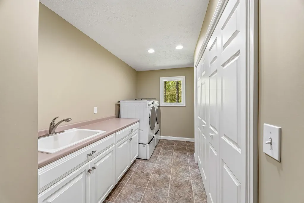 2099 E Clear Lake Road Buchanan Township MI 49107