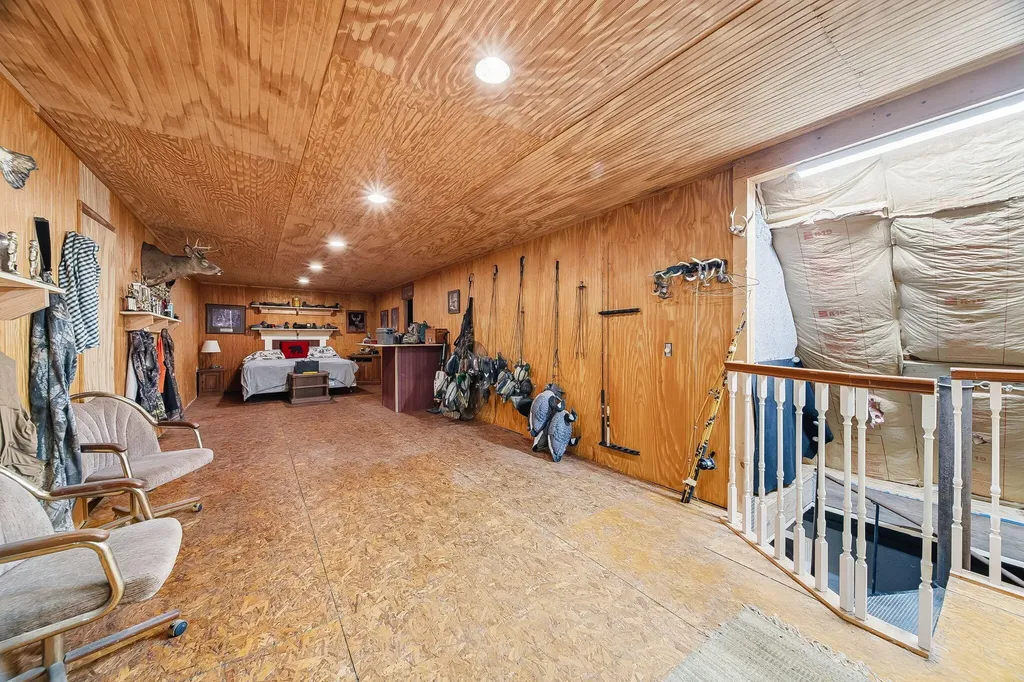 2099 E Clear Lake Road Buchanan Township MI 49107