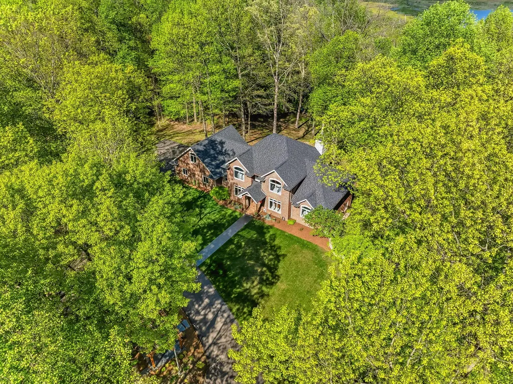 2099 E Clear Lake Road Buchanan Township MI 49107