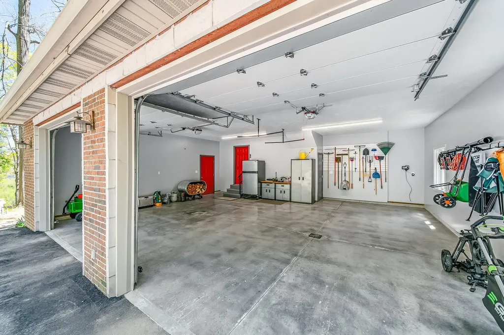2099 E Clear Lake Road Buchanan Township MI 49107