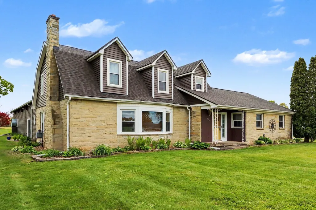 29561 E Red Arrow Highway Antwerp Township MI 49079