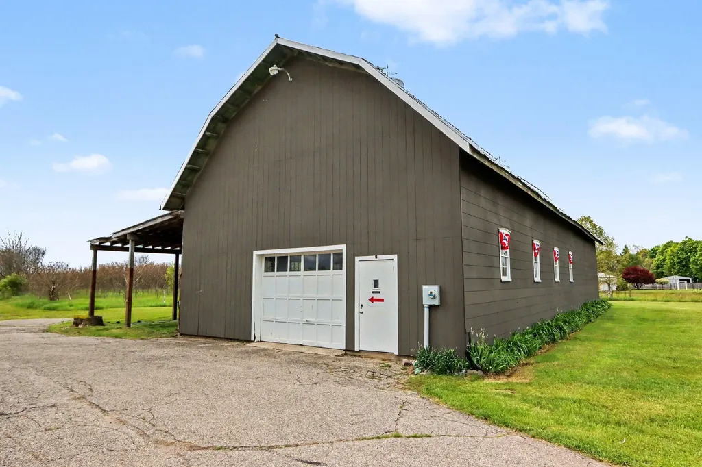 29561 E Red Arrow Highway Antwerp Township MI 49079