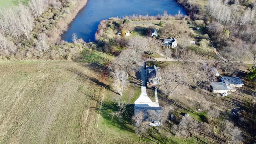 1982 S Benton Center Road Benton Charter Township MI 49022