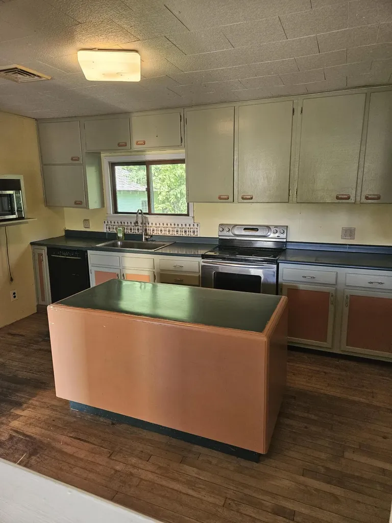 2010 Kerlikowske Road Benton Charter Township MI 49022