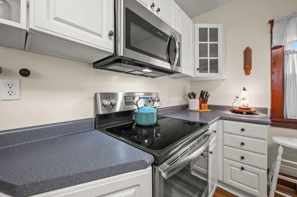 16686 Cleveland Avenue Weesaw Township MI 49113