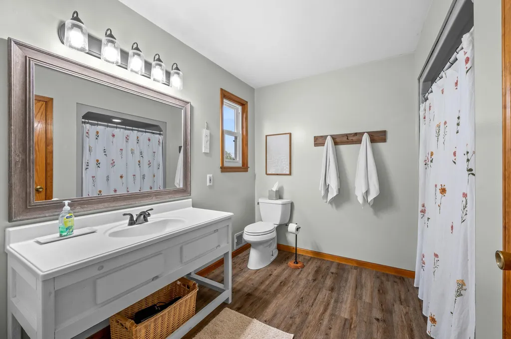 16686 Cleveland Avenue Weesaw Township MI 49113