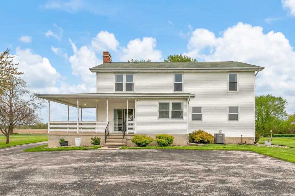 16686 Cleveland Avenue Weesaw Township MI 49113