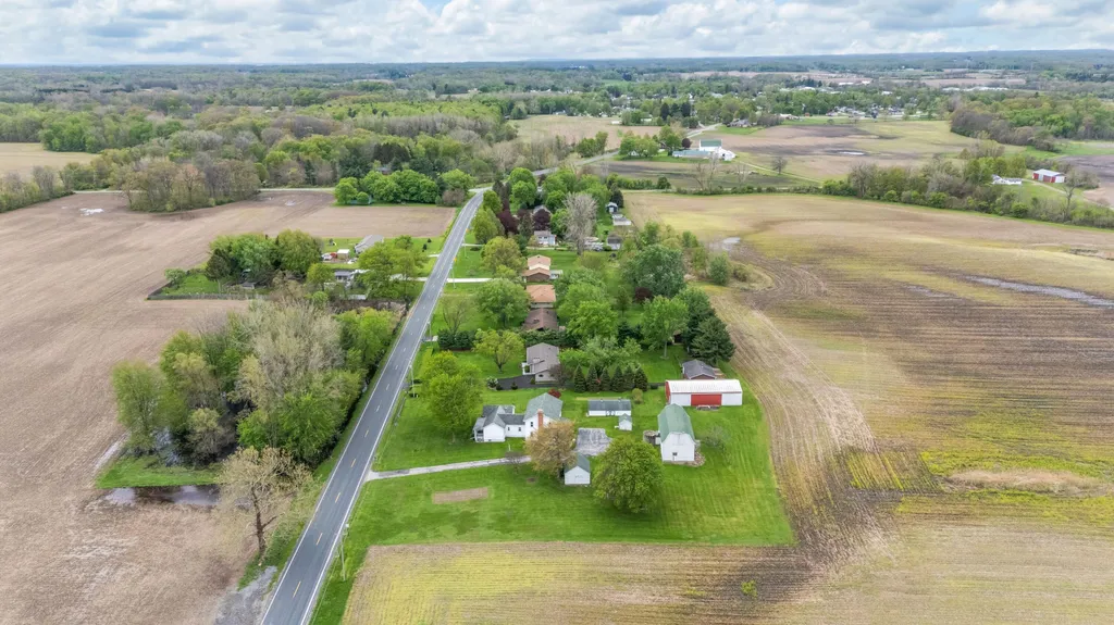 16686 Cleveland Avenue Weesaw Township MI 49113