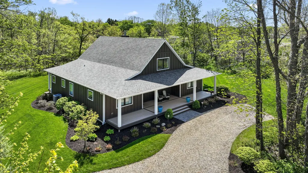 5542 Hidden Pond Lane Chikaming Township MI 49125