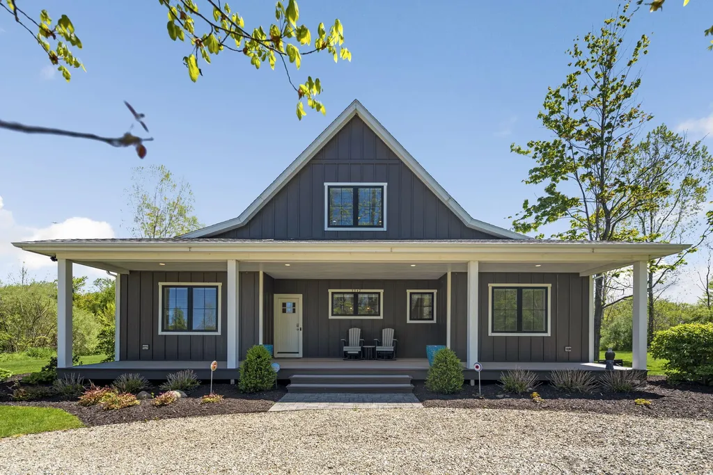 5542 Hidden Pond Lane Chikaming Township MI 49125