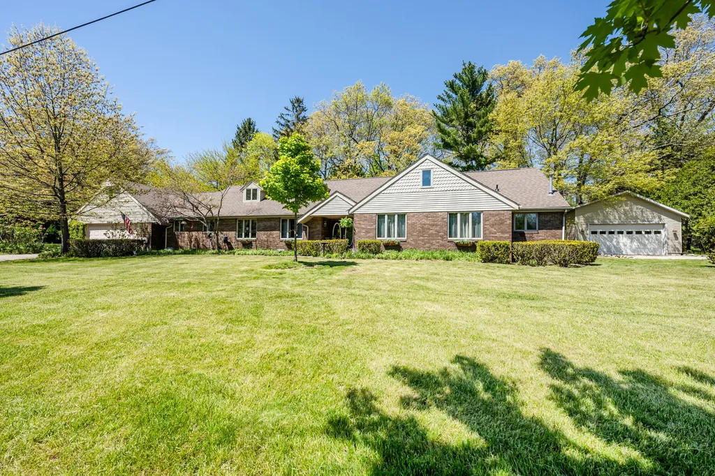 10575 Kissman Drive New Buffalo Township MI 49129