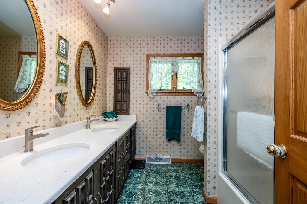 10575 Kissman Drive New Buffalo Township MI 49129