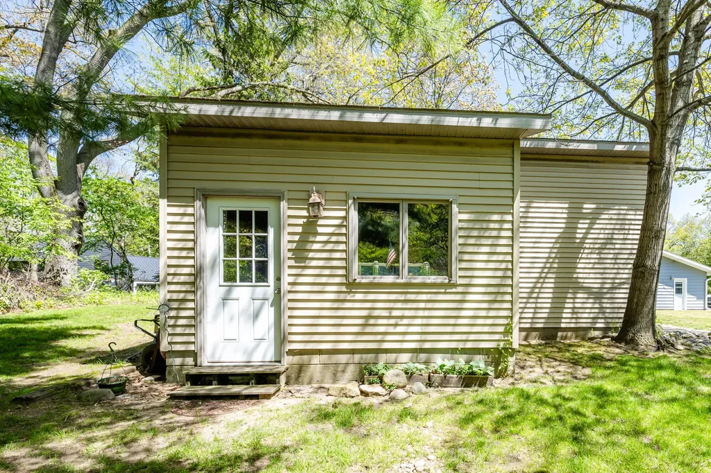 10575 Kissman Drive New Buffalo Township MI 49129