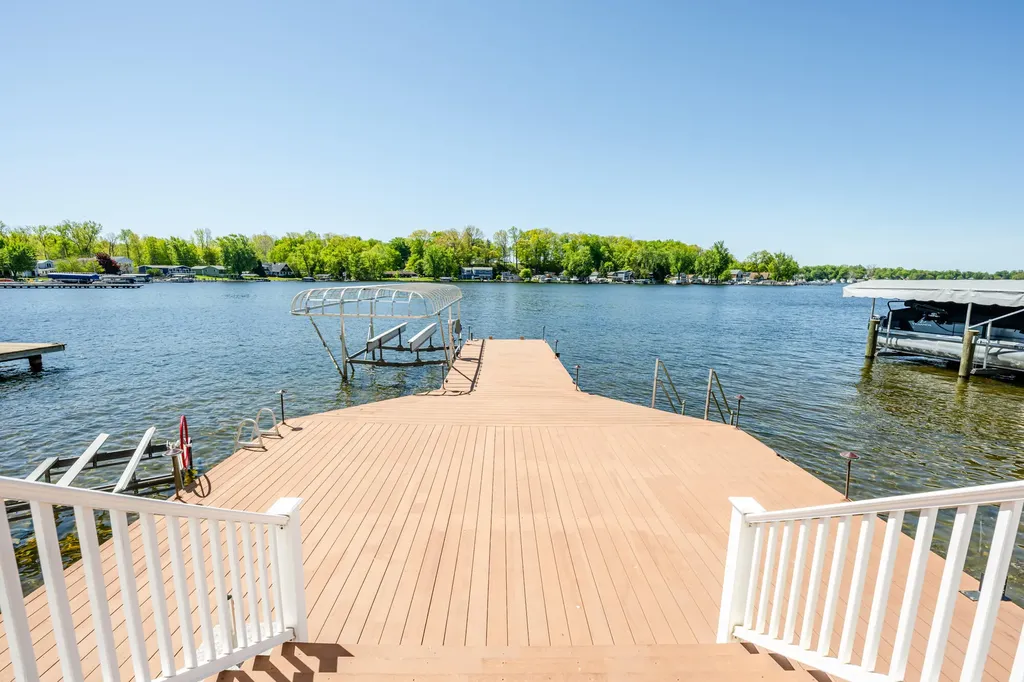 8568 Lake Avenue Watervliet Township MI 49098