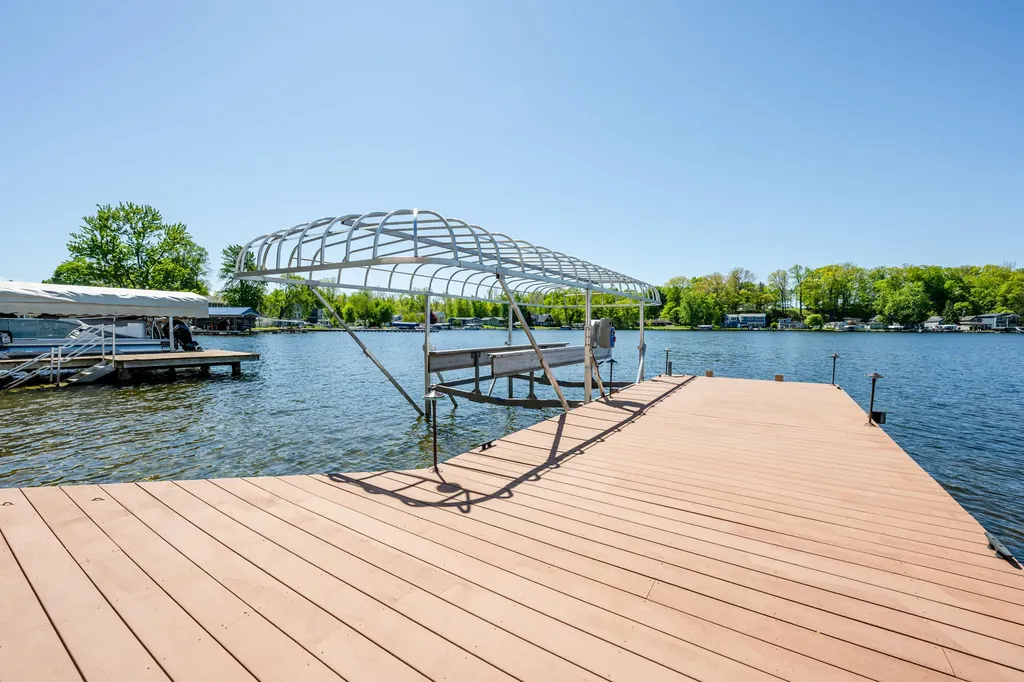 8568 Lake Avenue Watervliet Township MI 49098