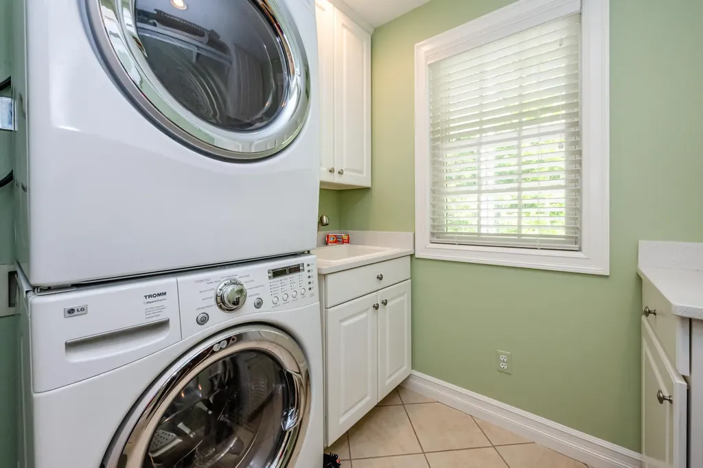 8568 Lake Avenue Watervliet Township MI 49098
