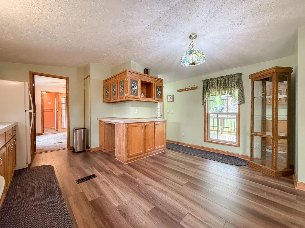 24599 Linden Street Wayne Township MI 49047
