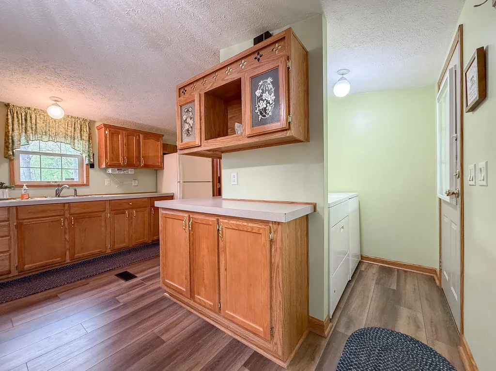 24599 Linden Street Wayne Township MI 49047