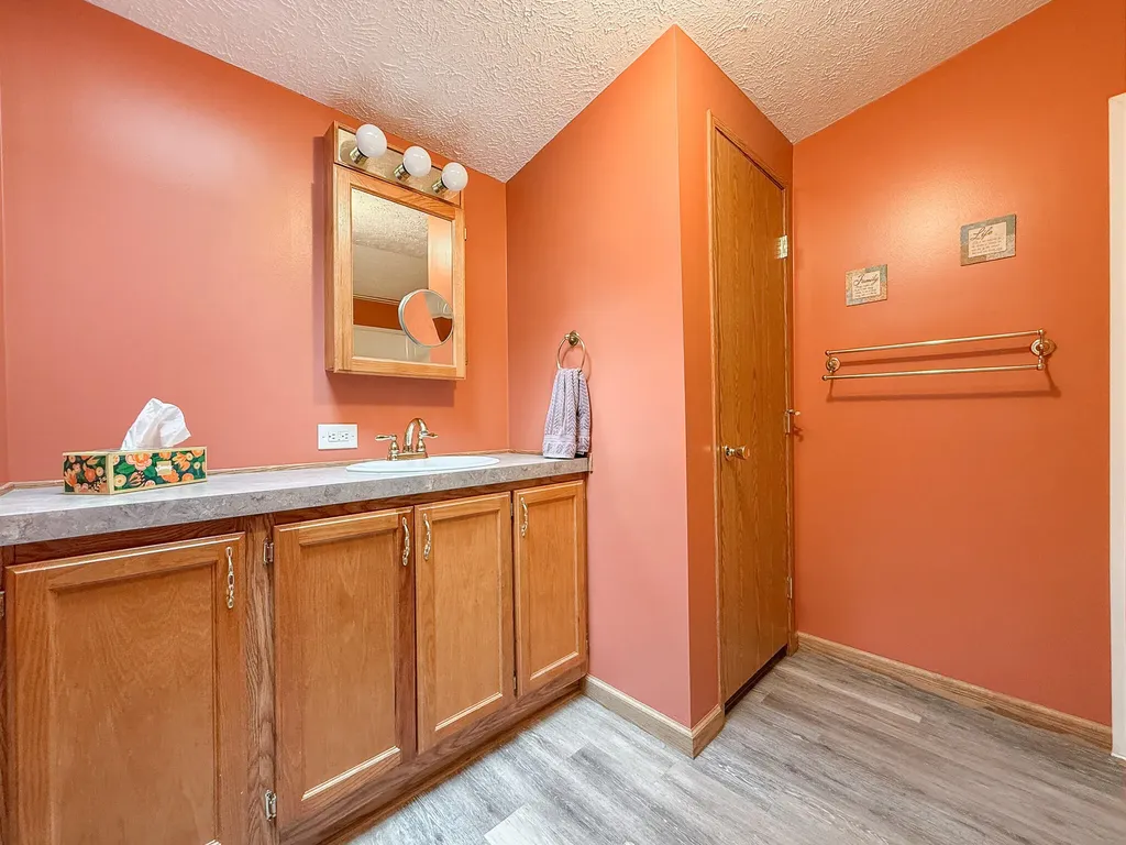 24599 Linden Street Wayne Township MI 49047