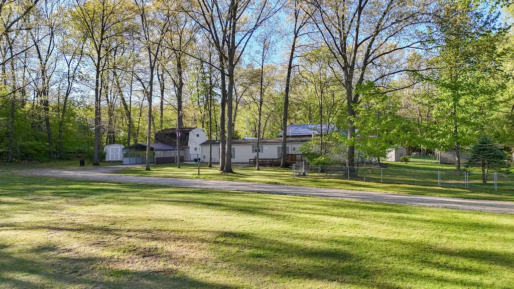 24599 Linden Street Wayne Township MI 49047