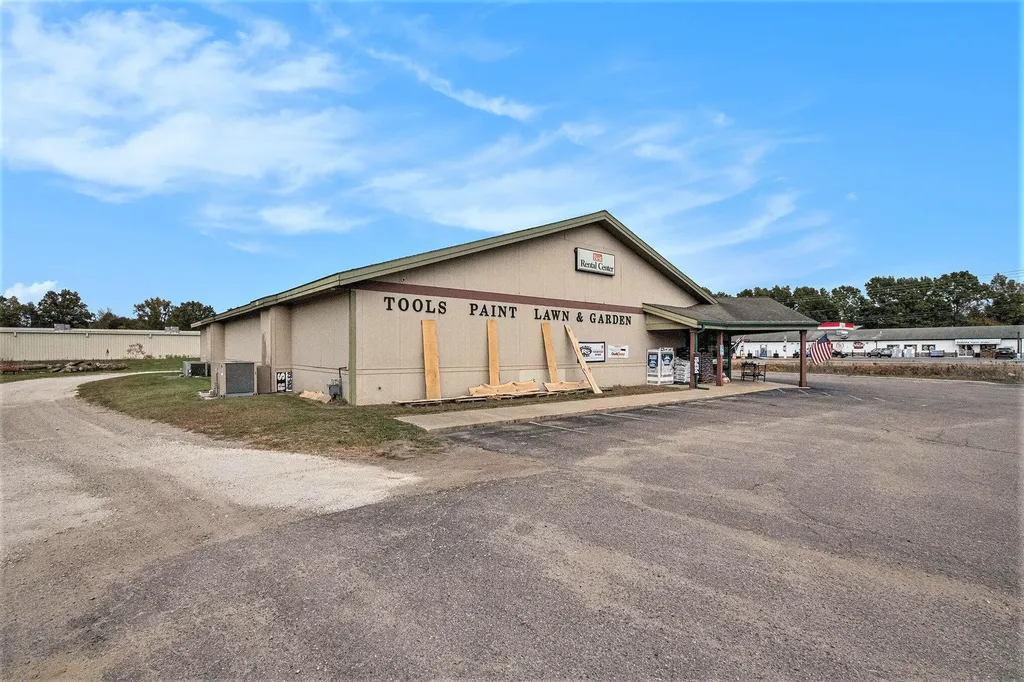 1745 W Shawnee Road Baroda Township MI 49101