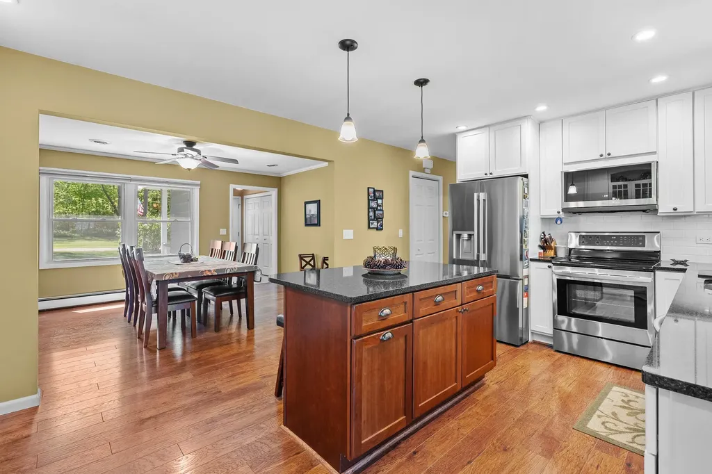 51860 County Road 384 Columbia Township MI 49056