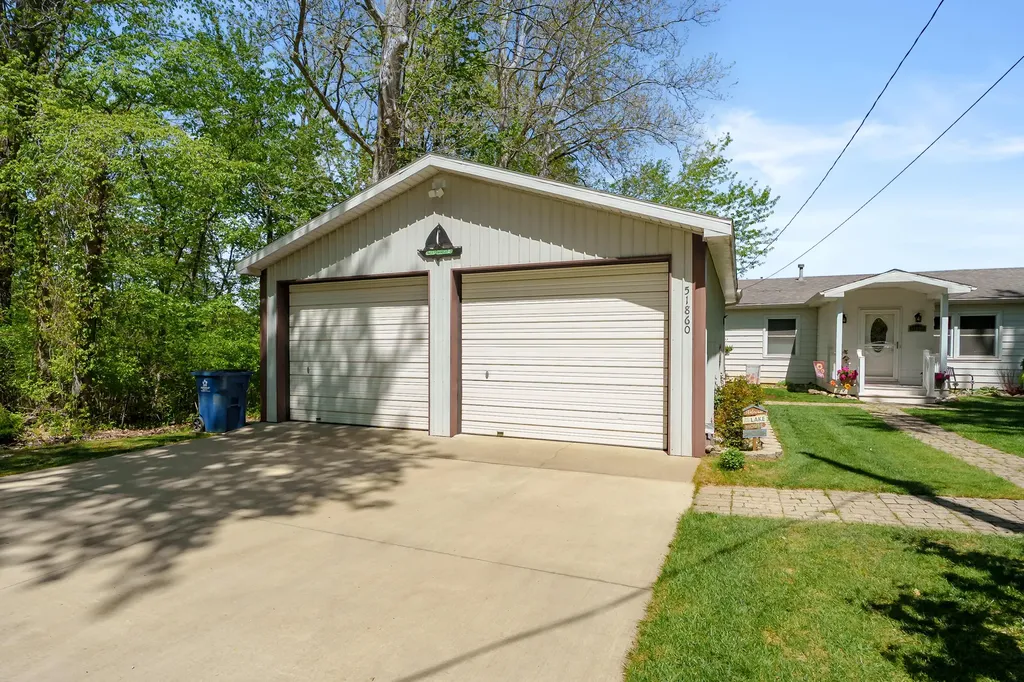 51860 County Road 384 Columbia Township MI 49056