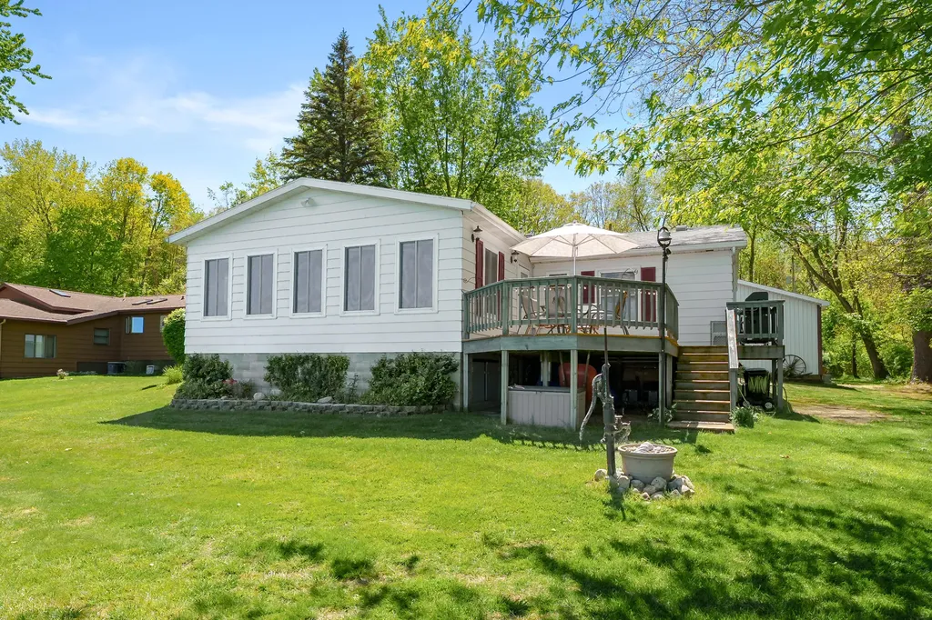 51860 County Road 384 Columbia Township MI 49056