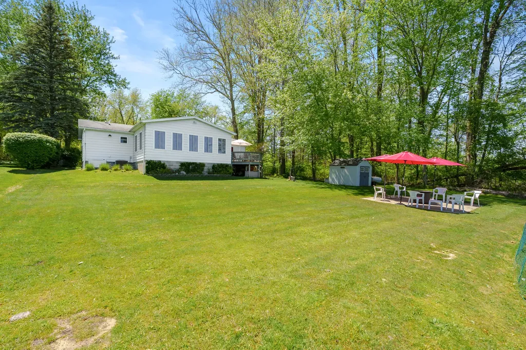 51860 County Road 384 Columbia Township MI 49056