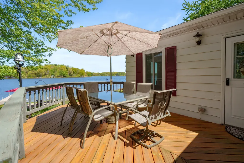 51860 County Road 384 Columbia Township MI 49056
