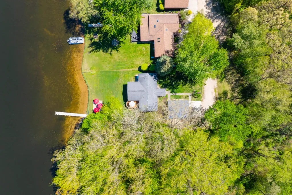 51860 County Road 384 Columbia Township MI 49056