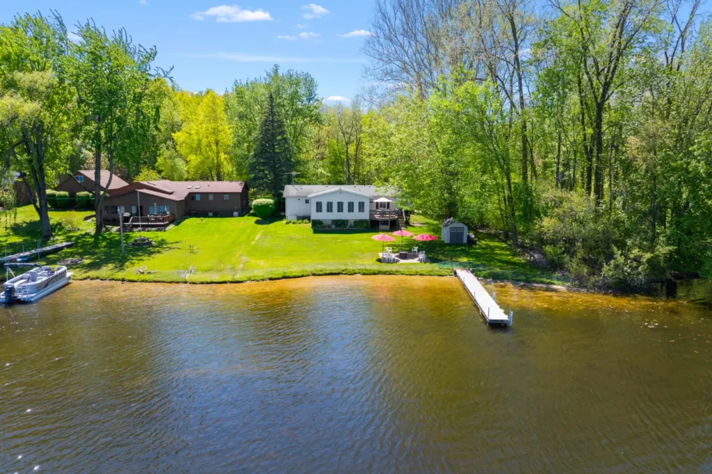 51860 County Road 384 Columbia Township MI 49056