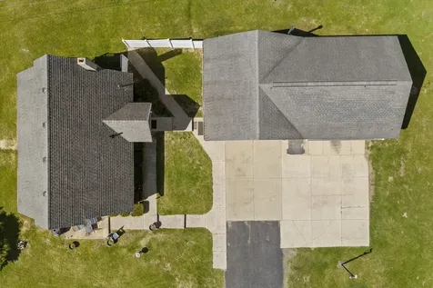 26016 Yankee Street Jefferson Township MI 49112