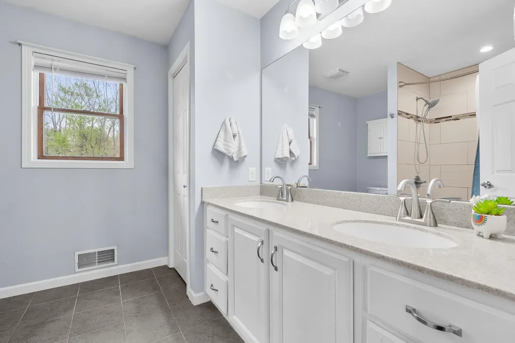 4218 Courtney Street Royalton Township MI 49085