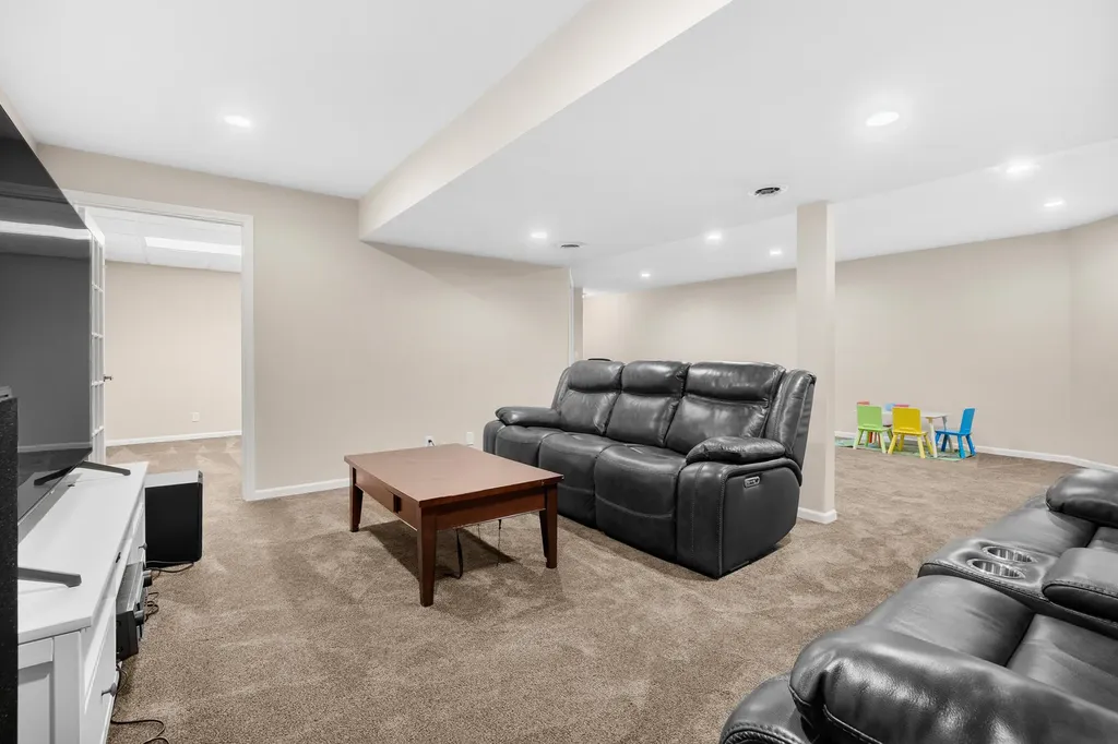 4218 Courtney Street Royalton Township MI 49085
