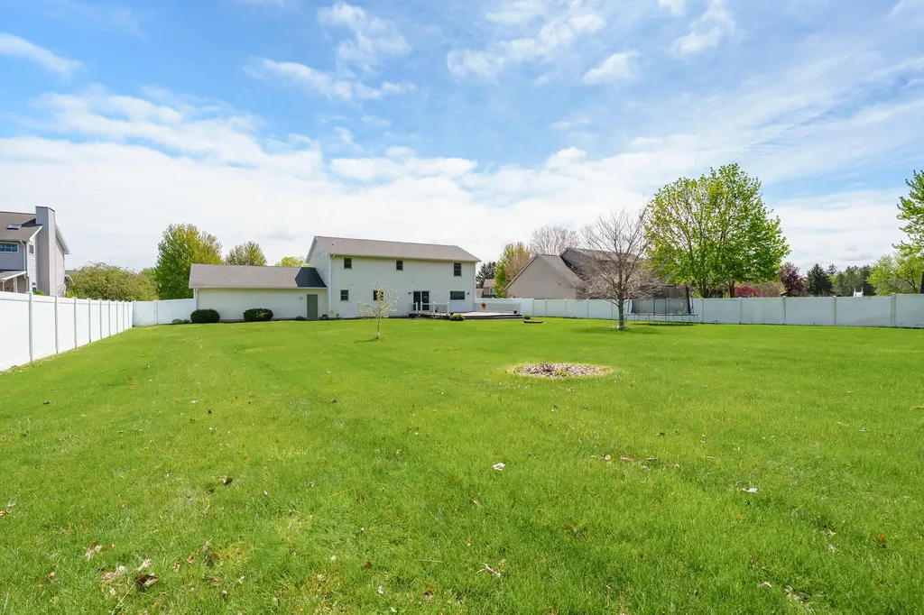 4218 Courtney Street Royalton Township MI 49085