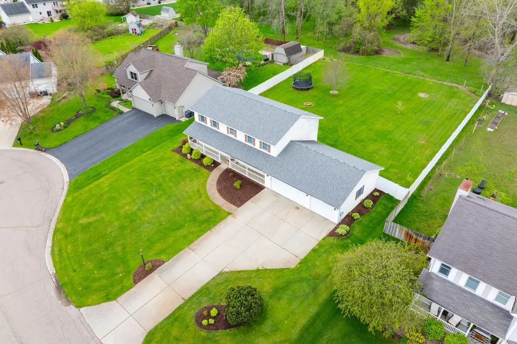 4218 Courtney Street Royalton Township MI 49085