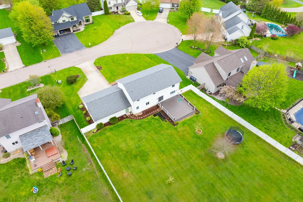 4218 Courtney Street Royalton Township MI 49085