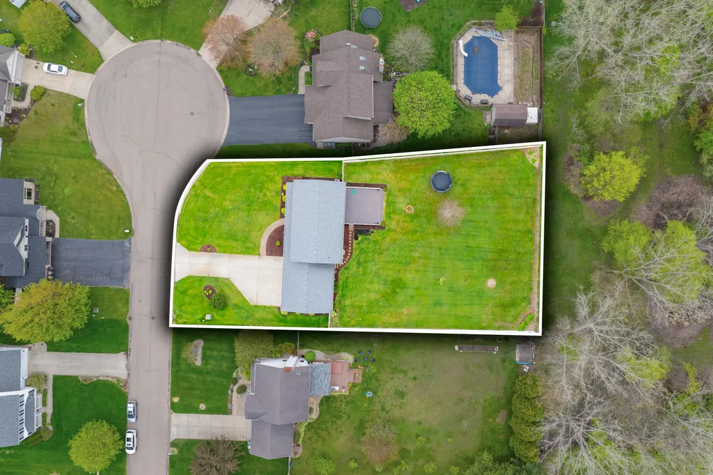 4218 Courtney Street Royalton Township MI 49085