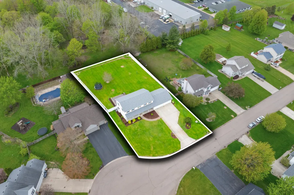 4218 Courtney Street Royalton Township MI 49085
