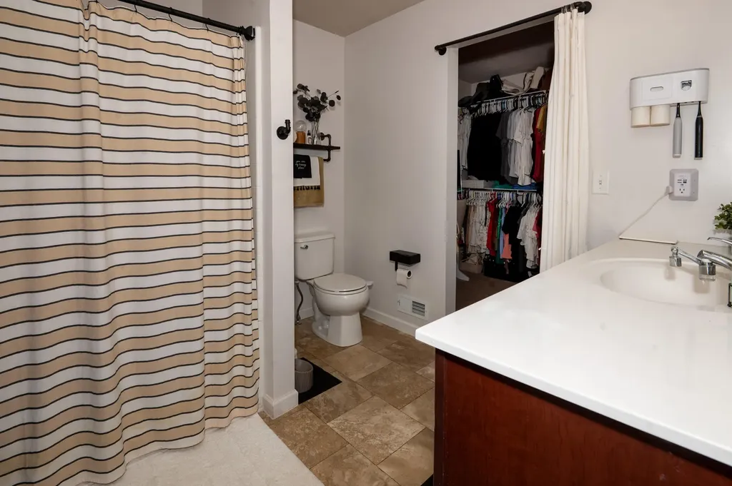 10121 Castle Creek Circle Comstock Charter Township MI 49053