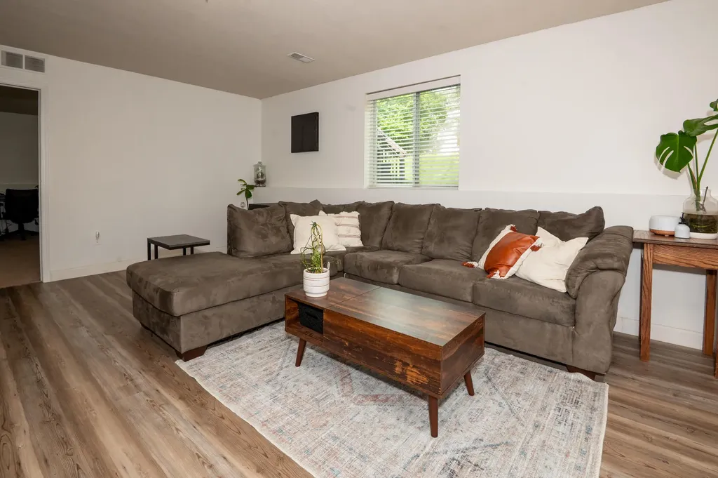 10121 Castle Creek Circle Comstock Charter Township MI 49053