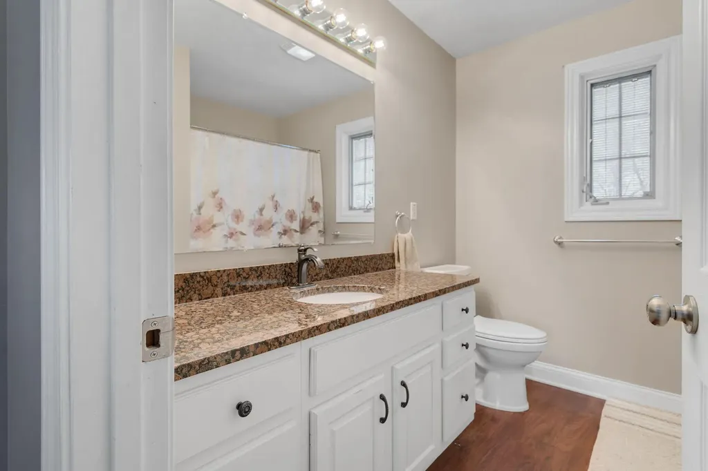 23099 S Shore Drive Ontwa Township MI 49112
