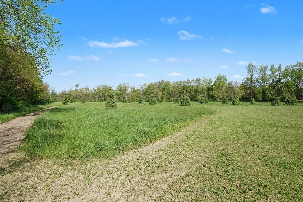 53649 Flatbush Road Flowerfield Township MI 49067