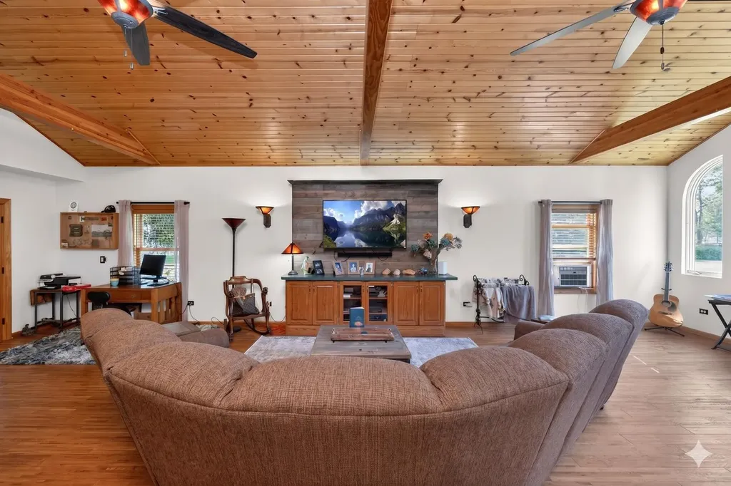 61258 Quinnesec Road Penn Township MI 49031