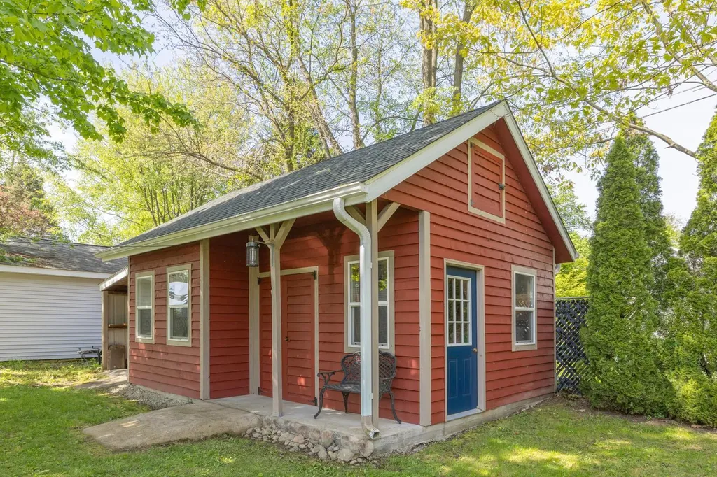 61258 Quinnesec Road Penn Township MI 49031