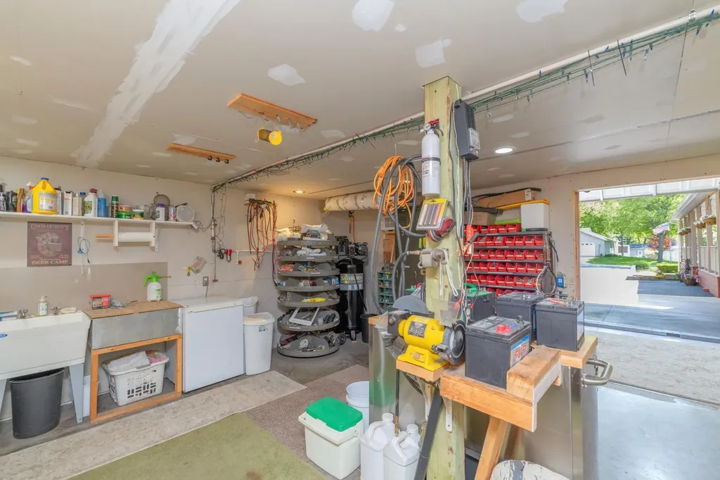 61258 Quinnesec Road Penn Township MI 49031